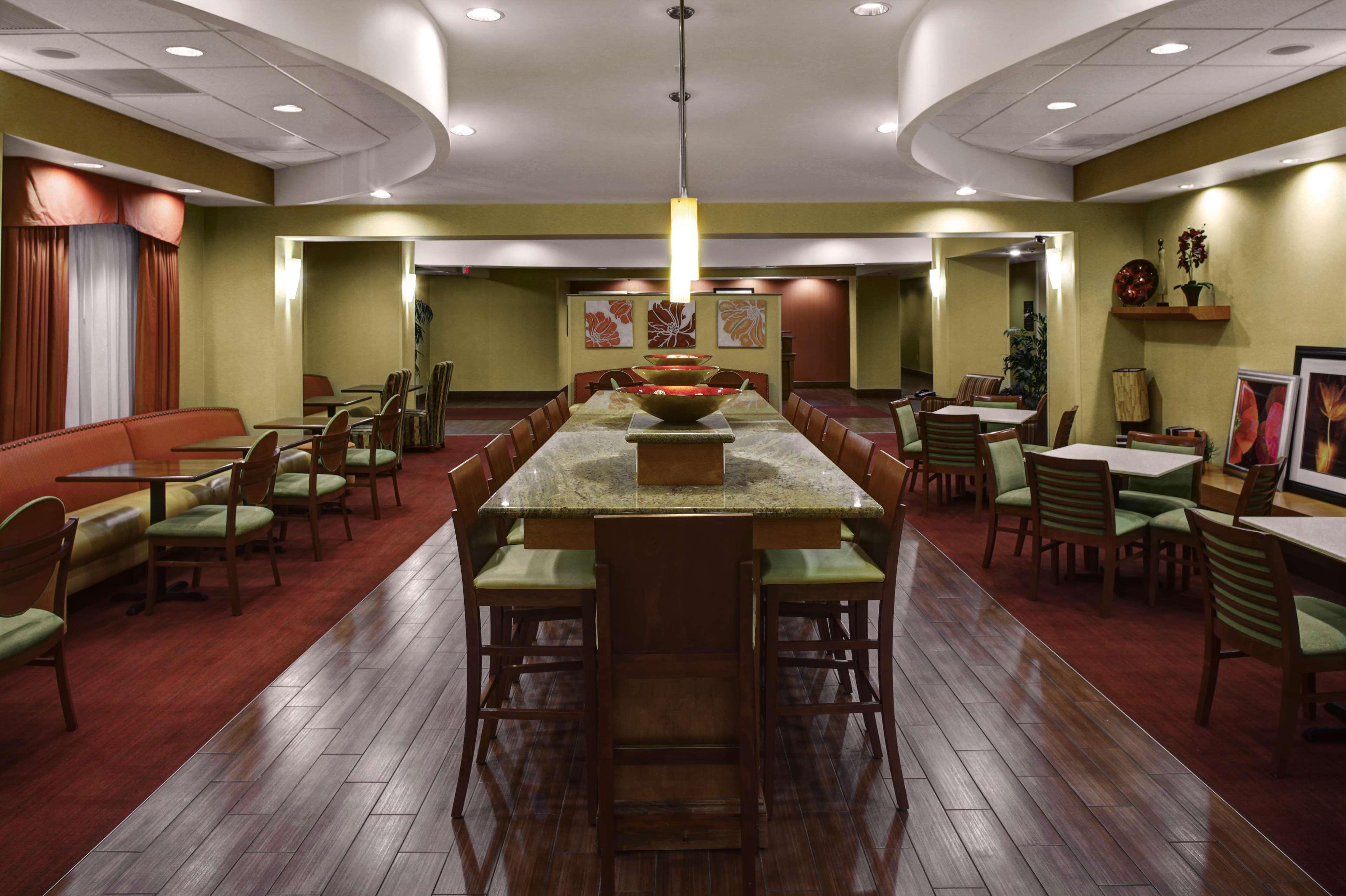 Hampton Inn Petersburg - Southpark Mall Colonial Heights Eksteriør billede