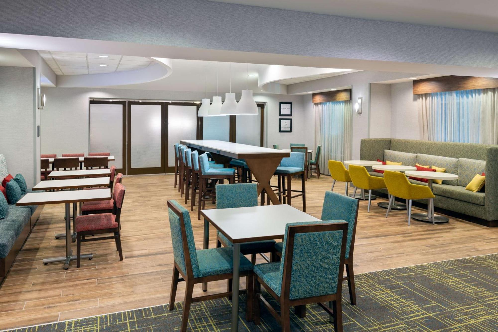Hampton Inn Petersburg - Southpark Mall Colonial Heights Eksteriør billede