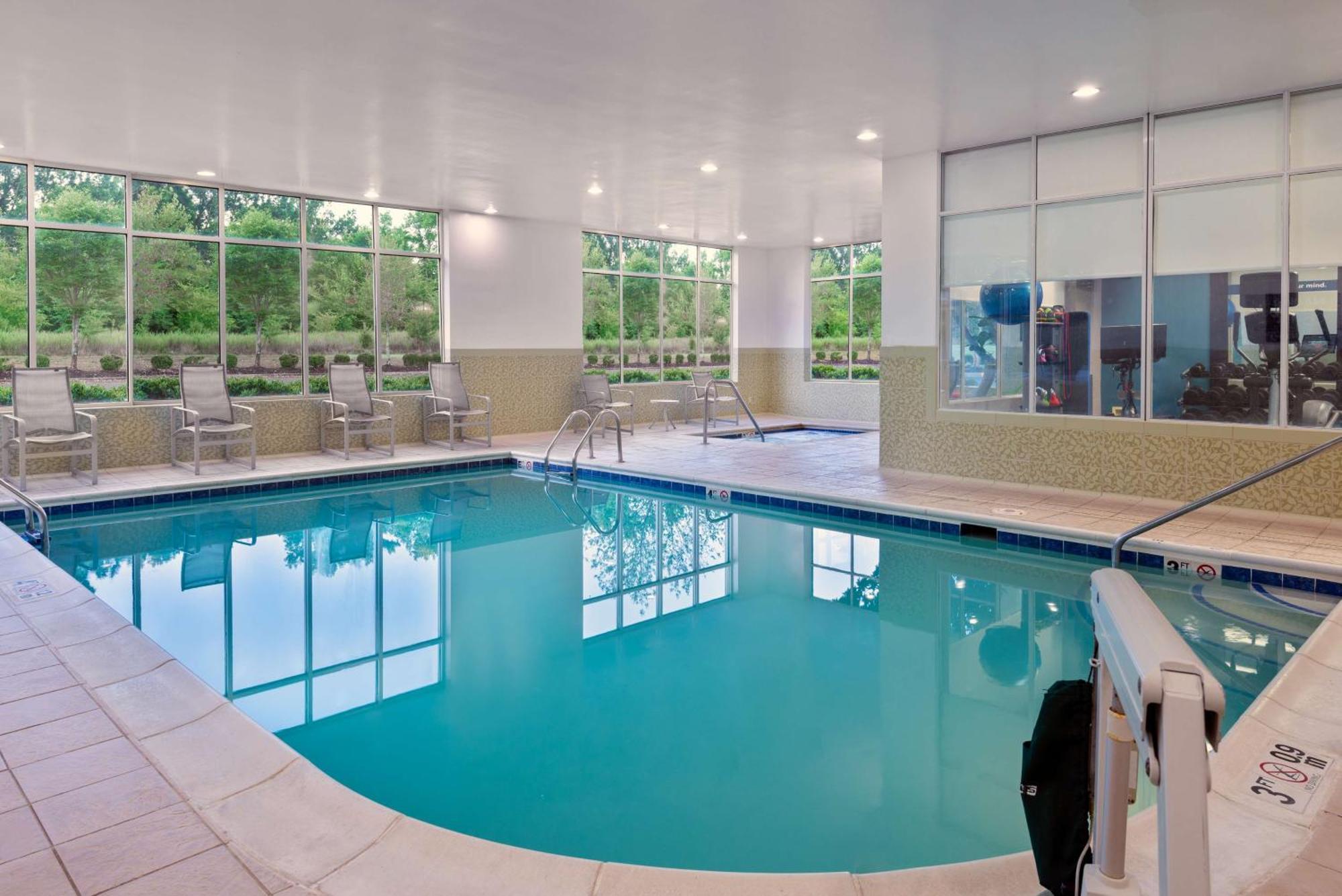Hampton Inn Petersburg - Southpark Mall Colonial Heights Eksteriør billede